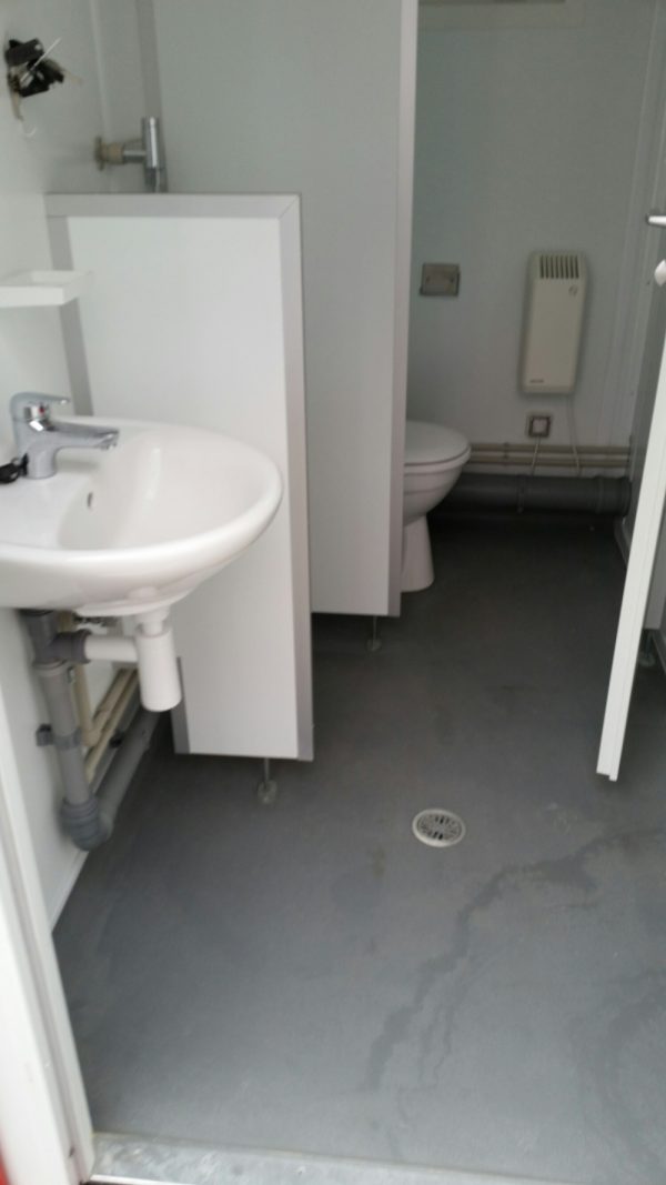 WC-/Duschcontainer 10 Fuss