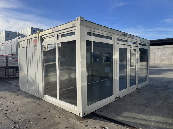 Doppel-Container mit Verglasung