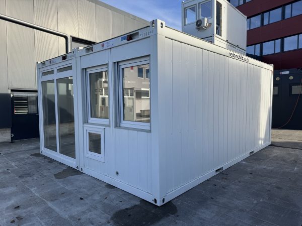 Doppel-Container mit Verglasung