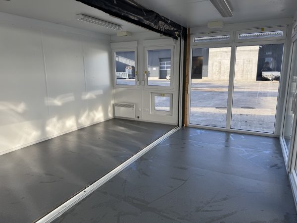 Doppel-Container mit Verglasung