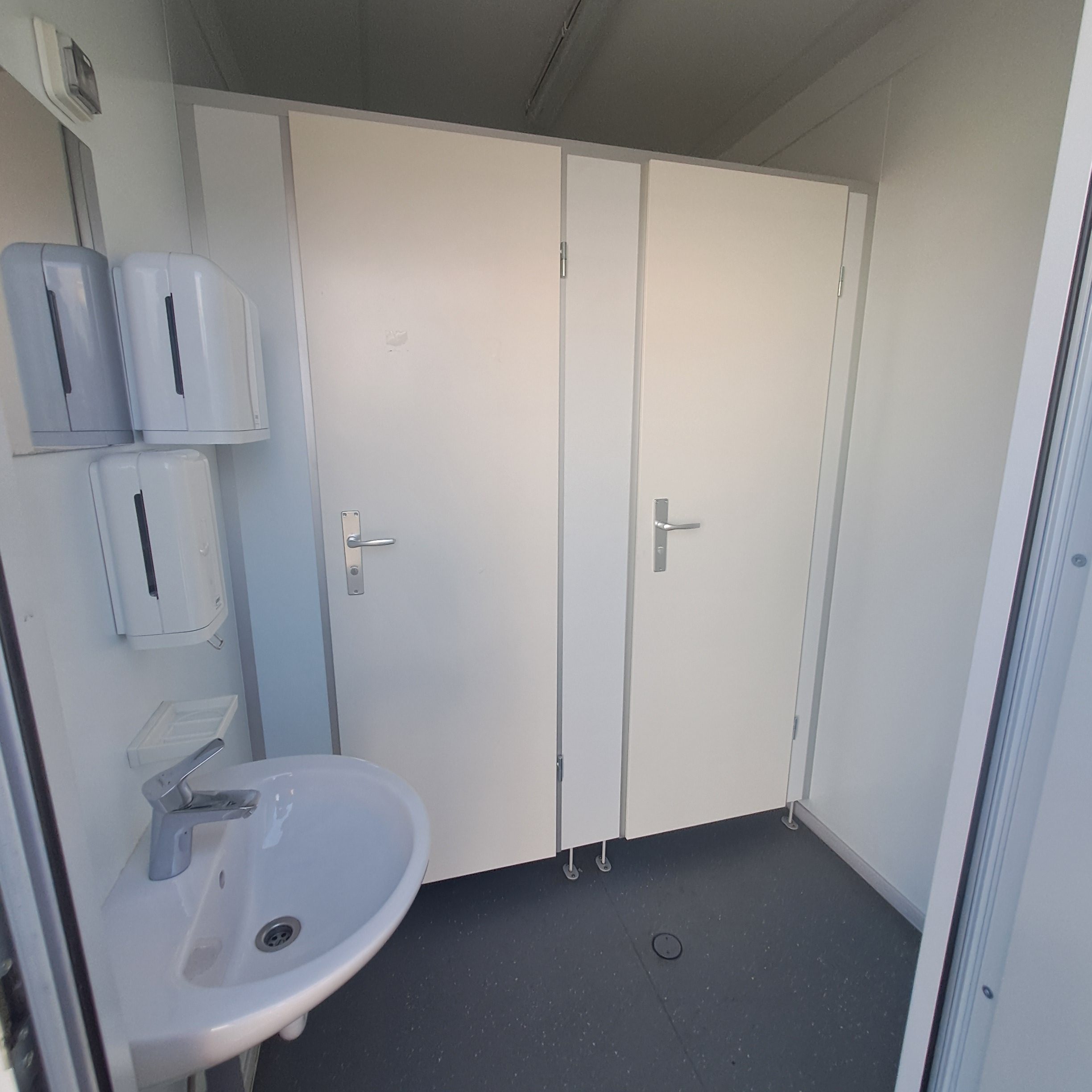 Conteneur sanitaire de 20 pieds – Image 3