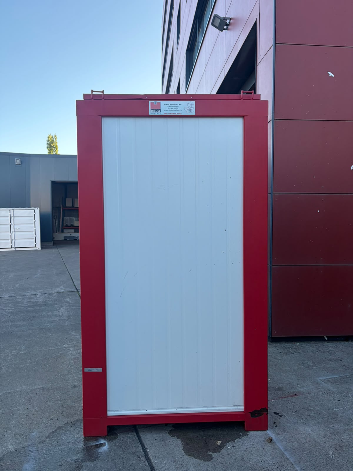 WC- & Duschcontainer 8 Fuss – Bild 2